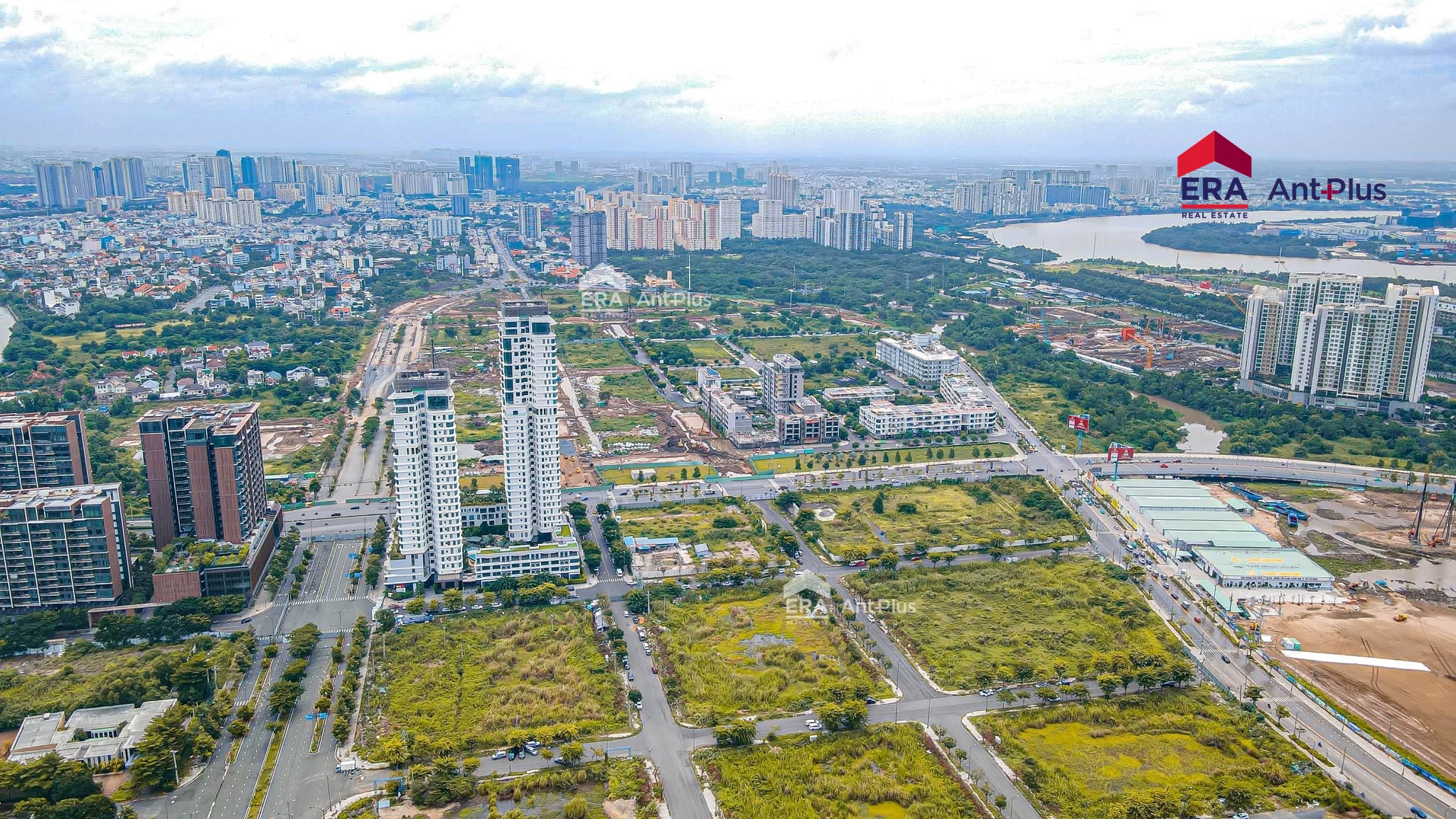 Khu đô thị Sala nhìn từ trên cao Toàn cảnh khu đô thị Sala và khu vực Sarene