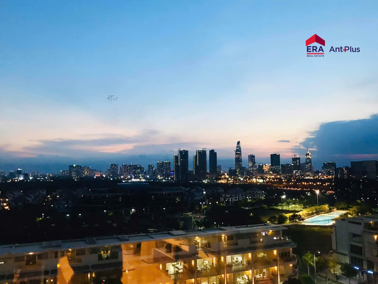 View trung tâm thành phố từ căn hộ 2 phòng ngủ tại Sala
